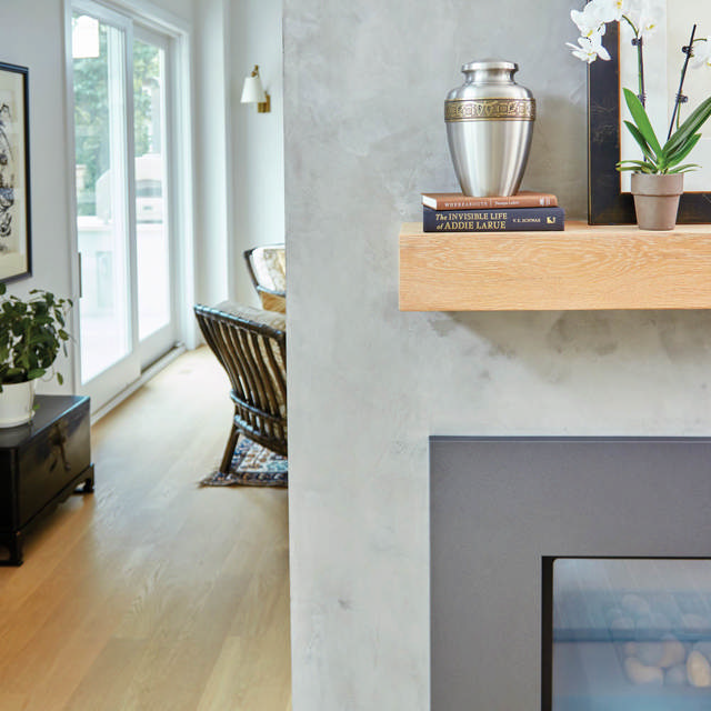 Avalon Pewter, Full Size Urn