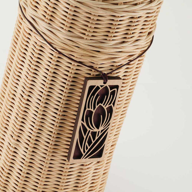 Woodland Pendant Tulip