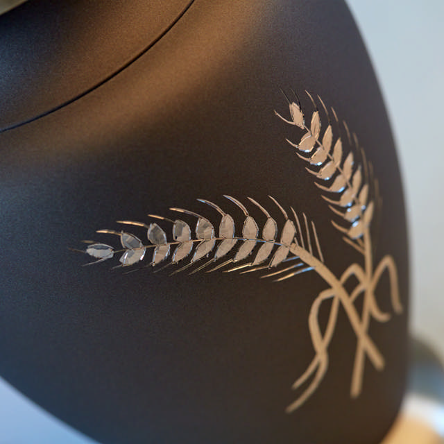 Aria® Wheat, Full Size Urn