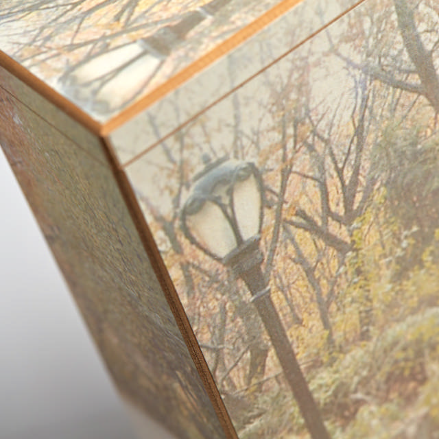 Scattering Urn Pathway, Full Size Urn