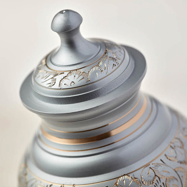 Silver Engraved Urn, 25 Cubic Inches