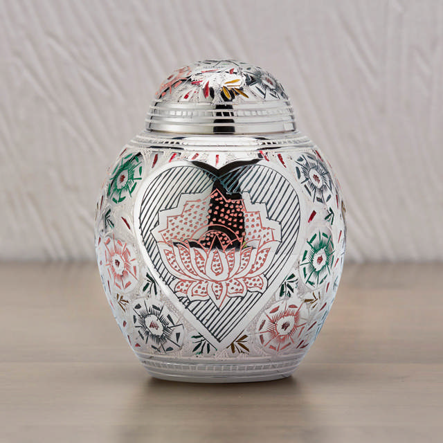 Lotus Urn, 20 Cubic Inches