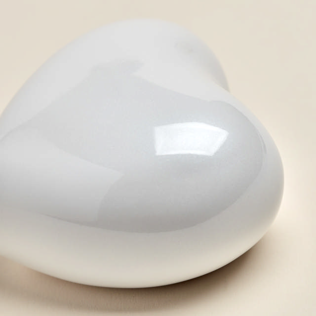 Arielle Heart Urn Pearl White